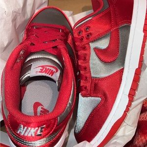Nike Dunk Low Varsity Red Grey